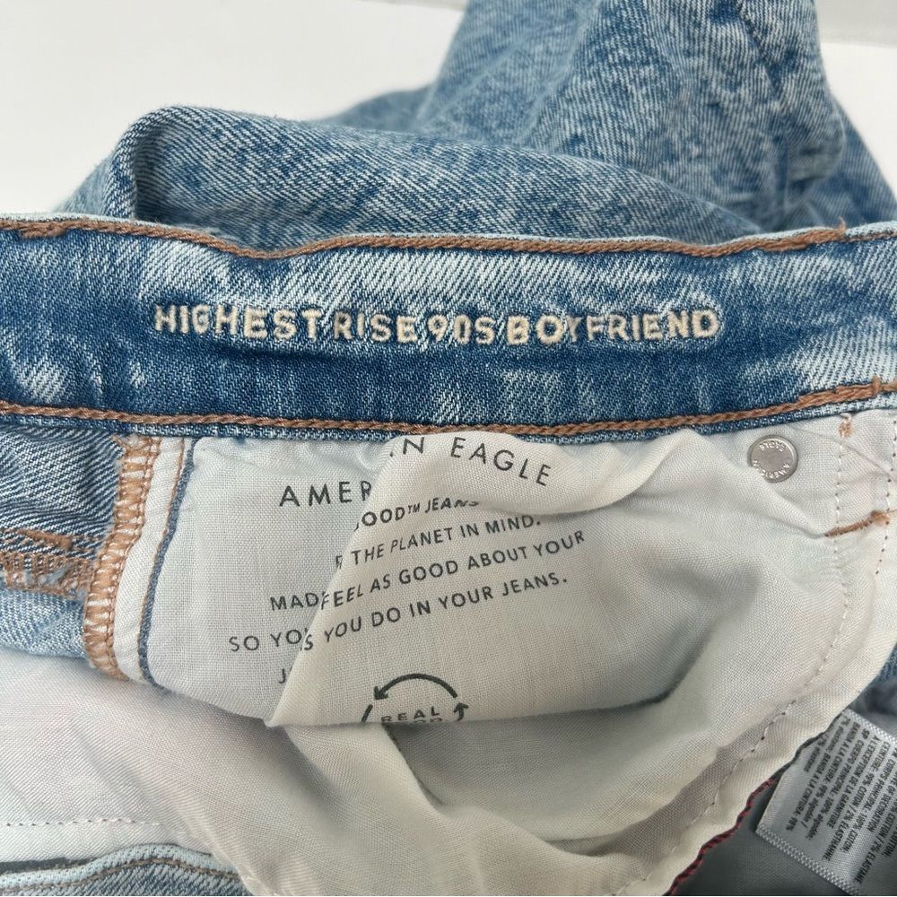 American Eagle Highest Rise 90s Boyfriend Light Wash Patch Distressed Jeans 12 - Picture 2 of 5